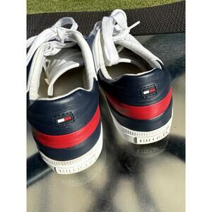 Tommy Hilfiger Tennis shoes‎ size 10 M